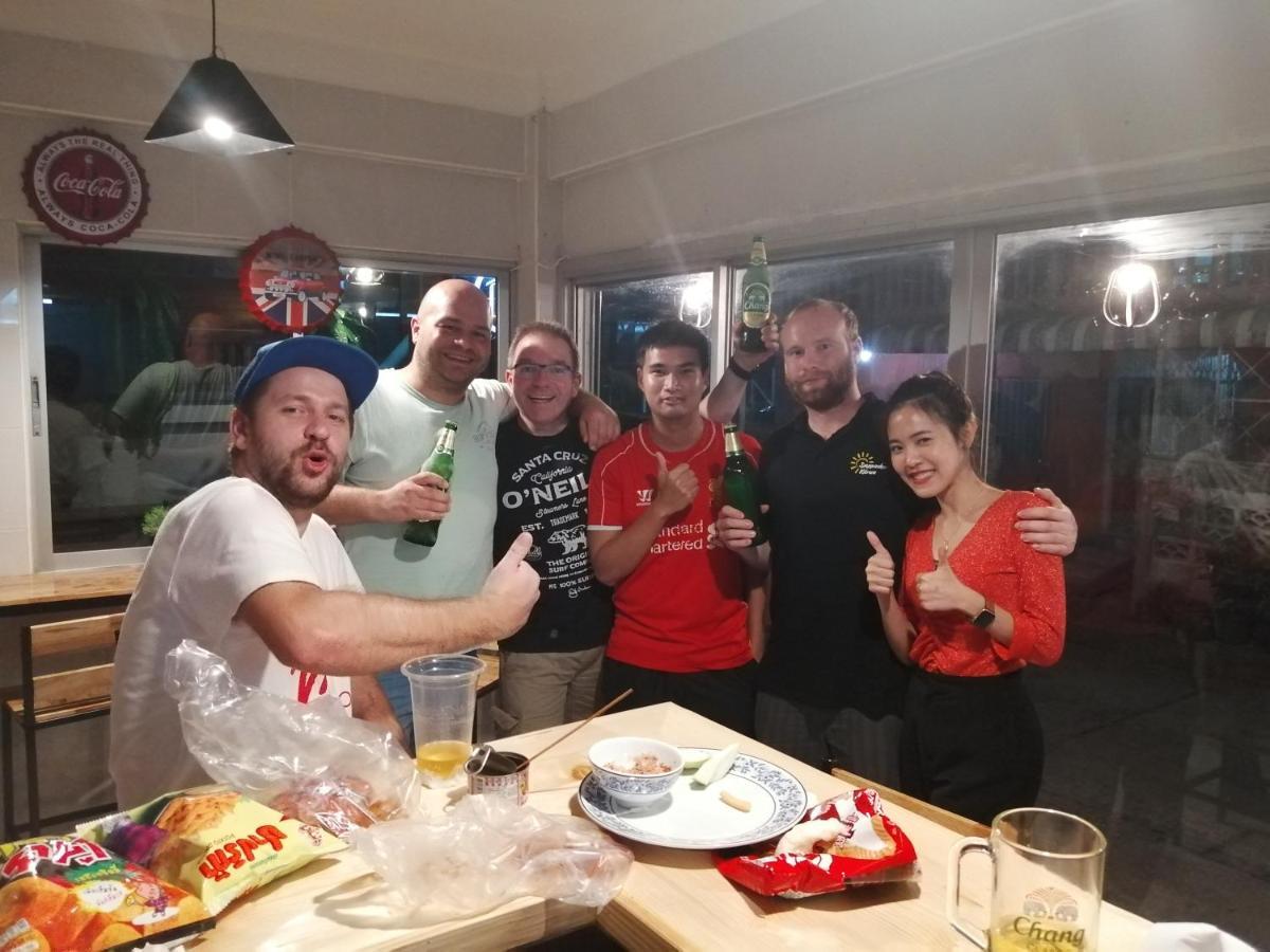 Gogoal Latkrabang Apartman Bangkok Kültér fotó