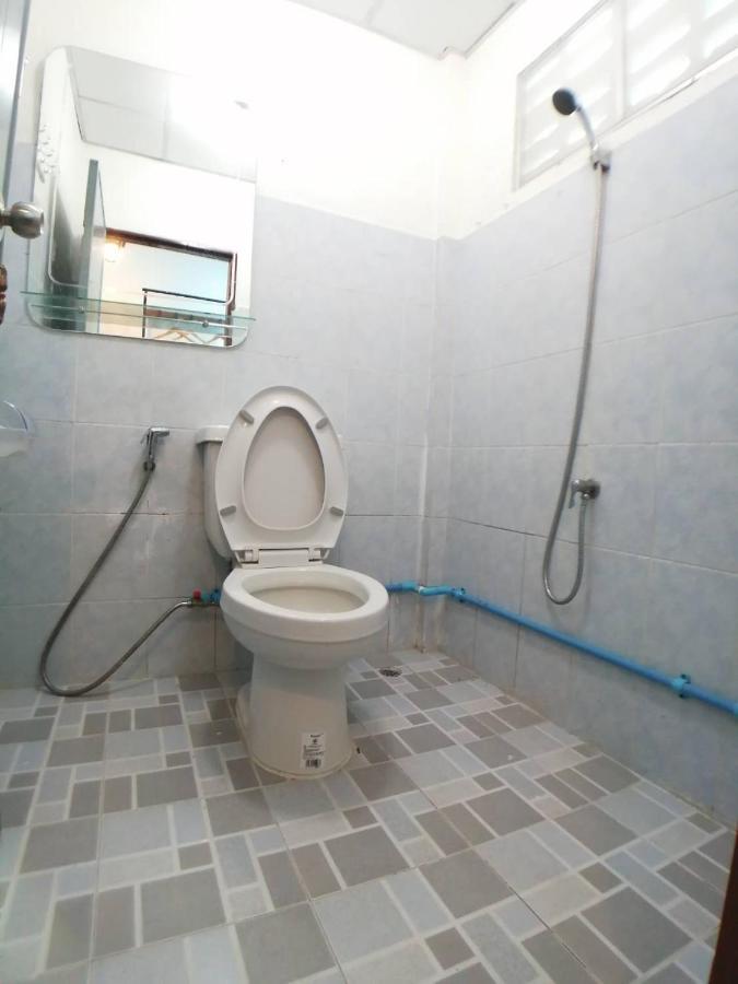 Gogoal Latkrabang Apartman Bangkok Kültér fotó